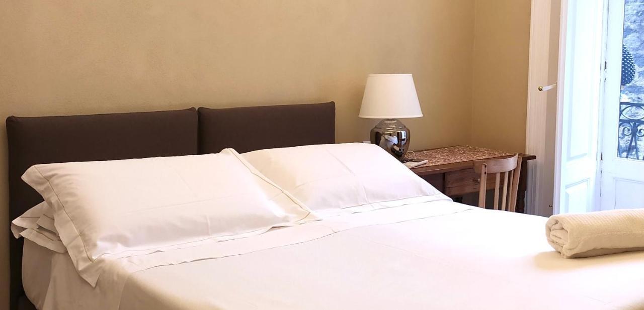Protodomus Hotel Bronte Bagian luar foto